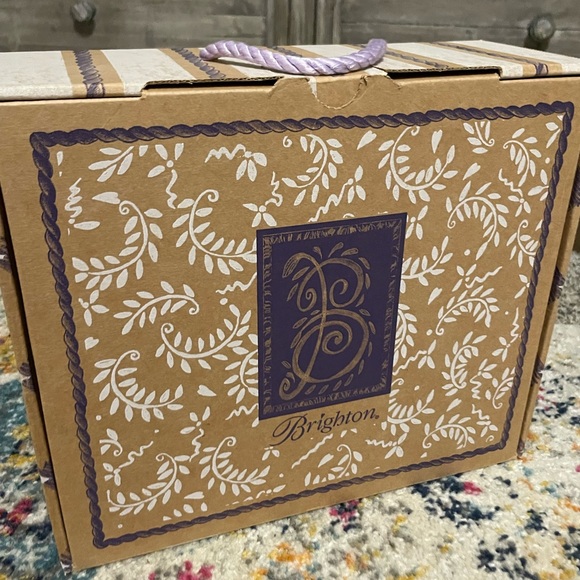 Beautiful black leather Brighton bag NWT, dust cover and box - Picture 6 of 7